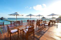 Maldives scuba diving holiday - Eriyadu Island Resort. Decking.